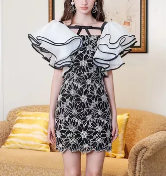 2023 Новый дизайн взлетно-посадочной полосы, Модное Летнее облегающее мини-платье с цветочной вышивкой, женское Короткое платье с квадратным воротником и оборками на рукавах